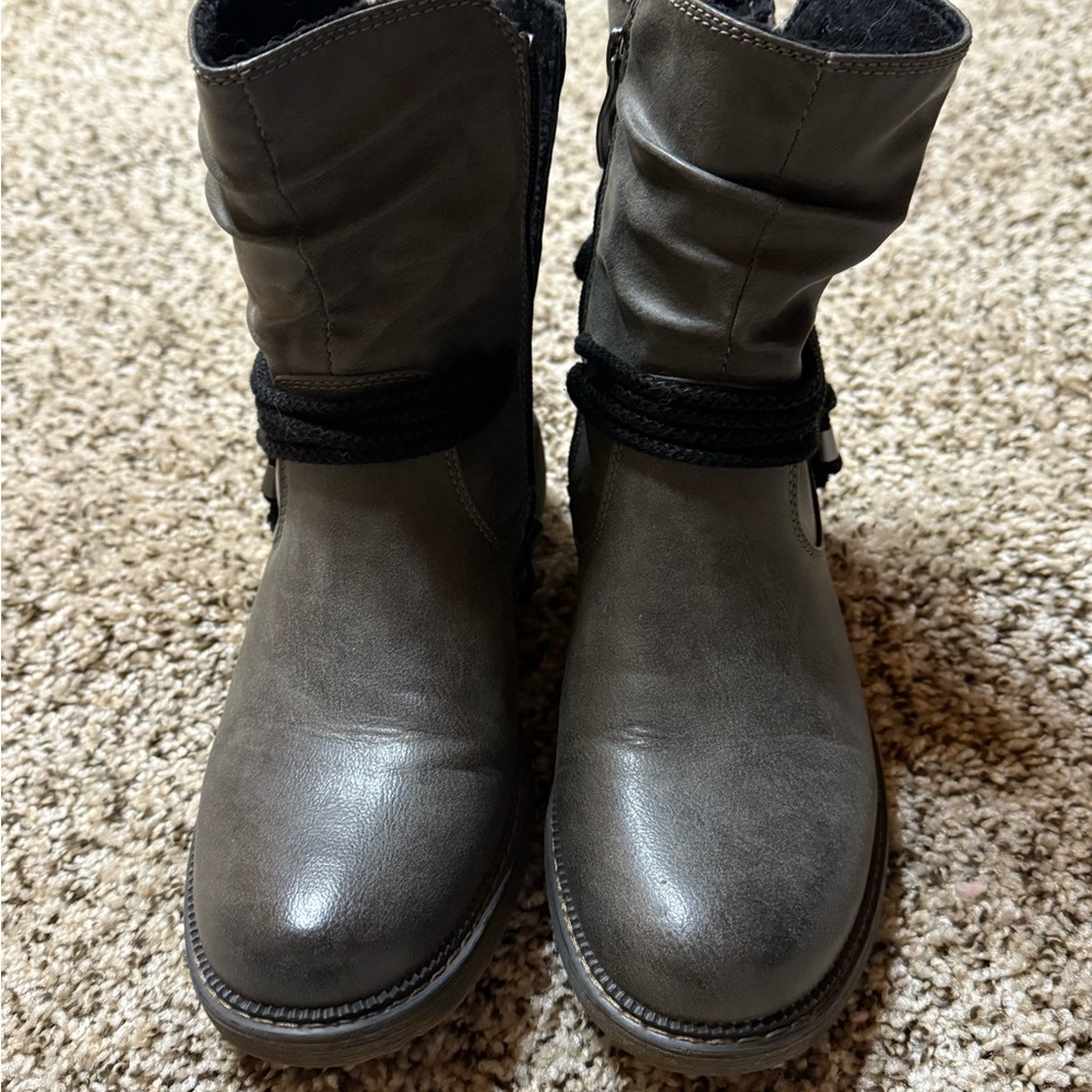 Women's Gray Ankle Boots
